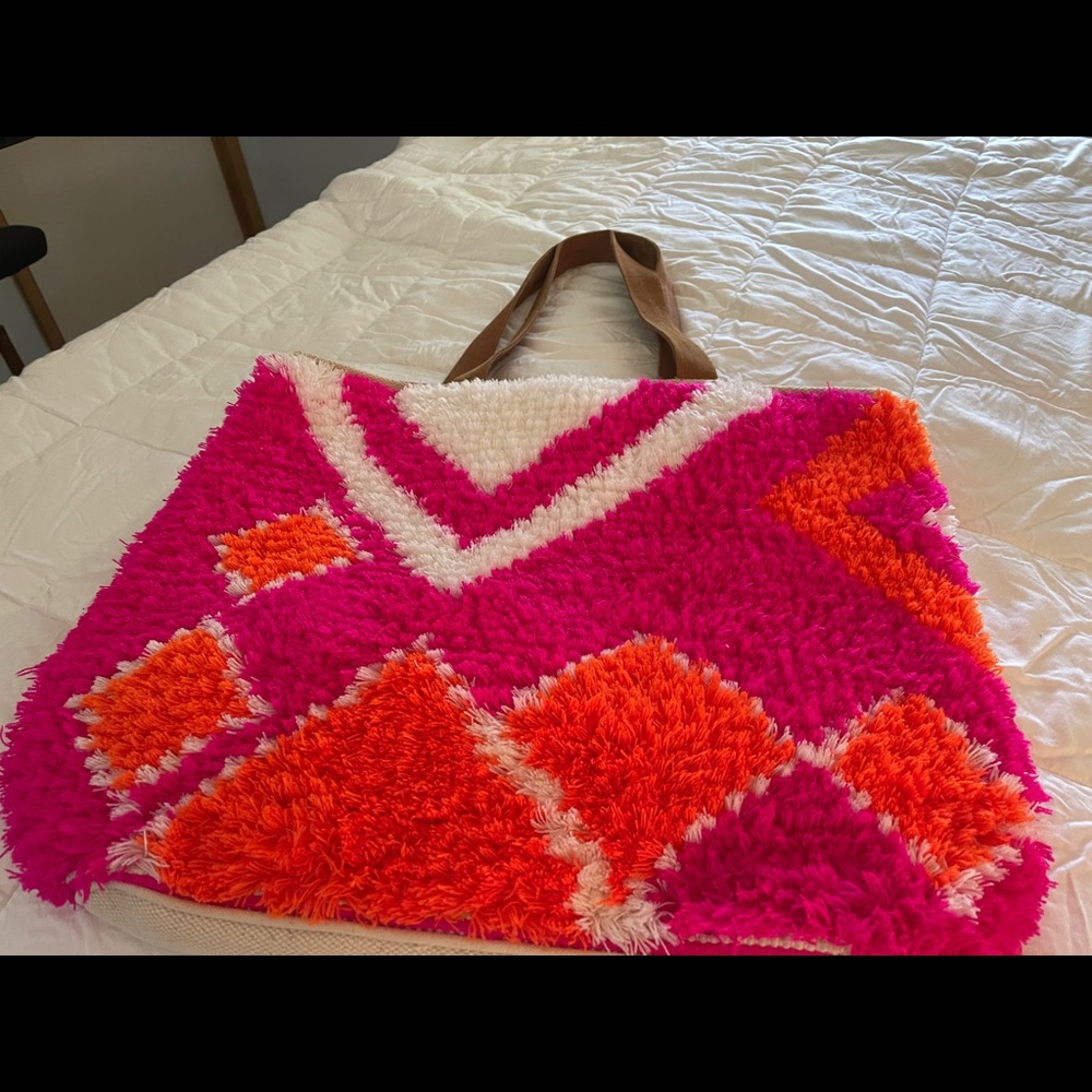 Large tote bag/purse with leather handles unique